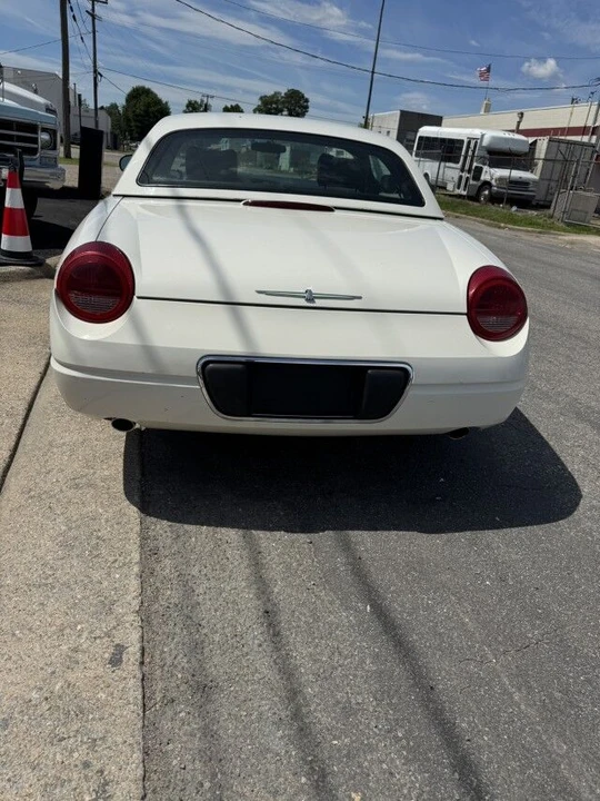 2002 Ford Thunderbird 11th Gen - Image 6 of 11