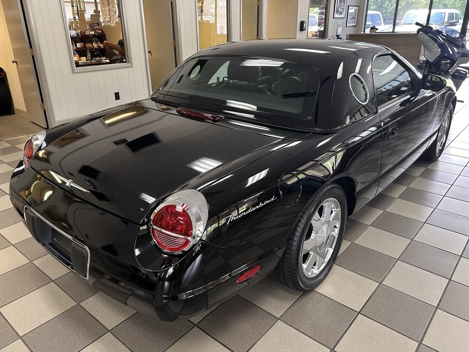 2002 Ford Thunderbird 11th Gen - Image 7 of 12