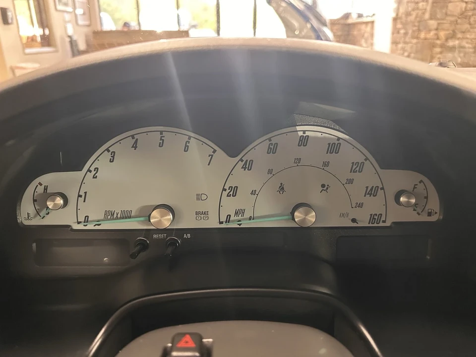 2002 Ford Thunderbird 11th Gen - Image 18 of 21