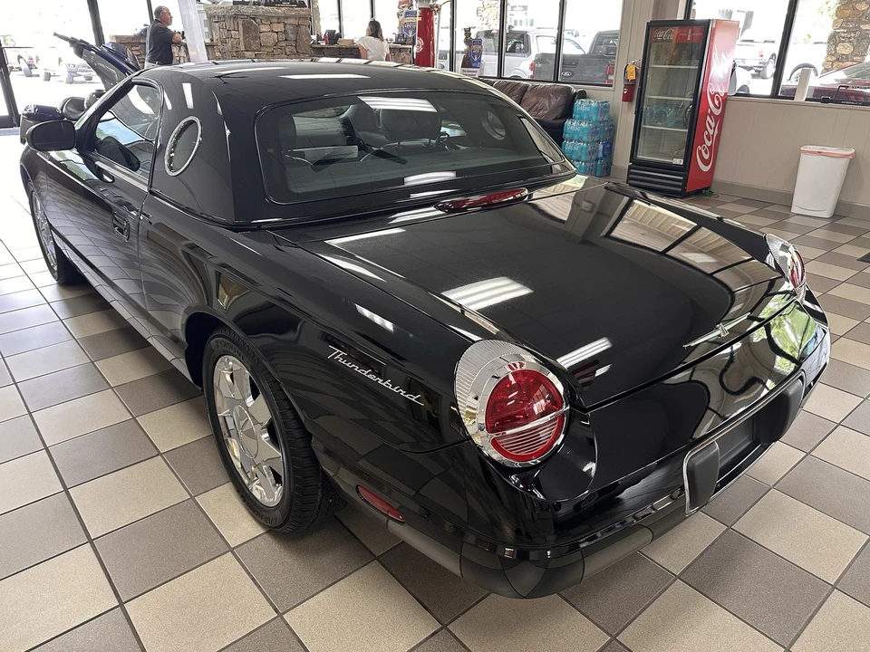 2002 Ford Thunderbird 11th Gen - Image 5 of 12