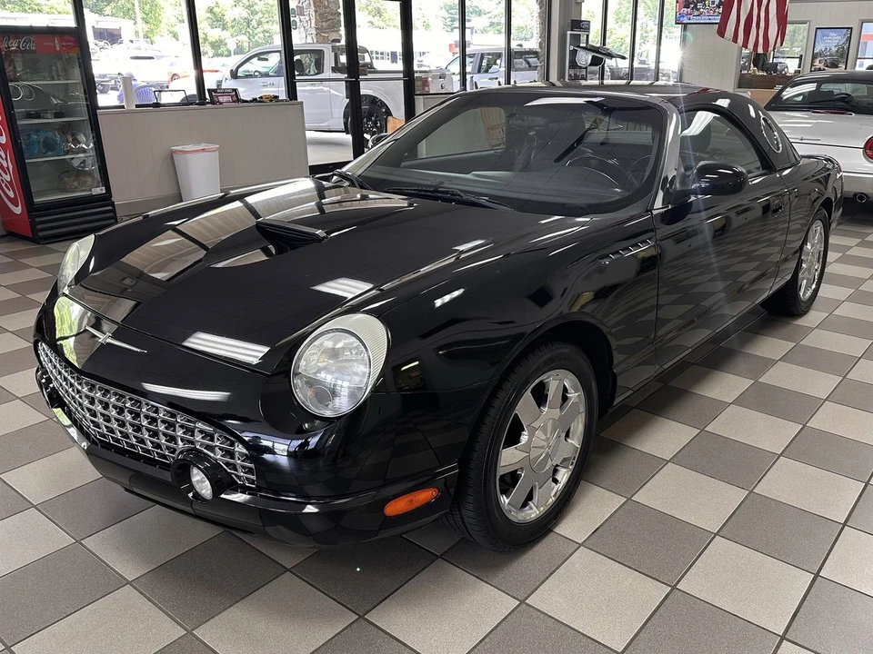 2002 Ford Thunderbird 11th Gen - Image 3 of 21