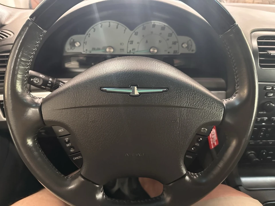 2002 Ford Thunderbird 11th Gen - Image 15 of 21