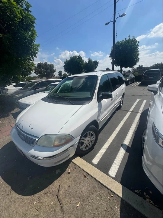 2002 Ford - Image 2 of 10