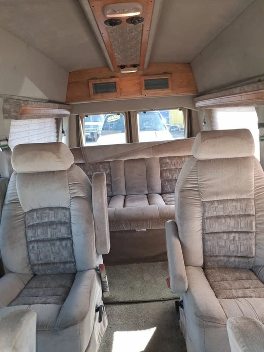 2002 Ford Econoline Van - Image 4 of 4