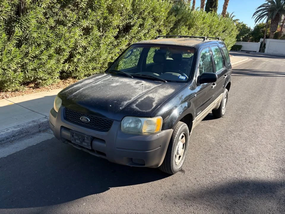 2002 Ford Escape - Image 2 of 11