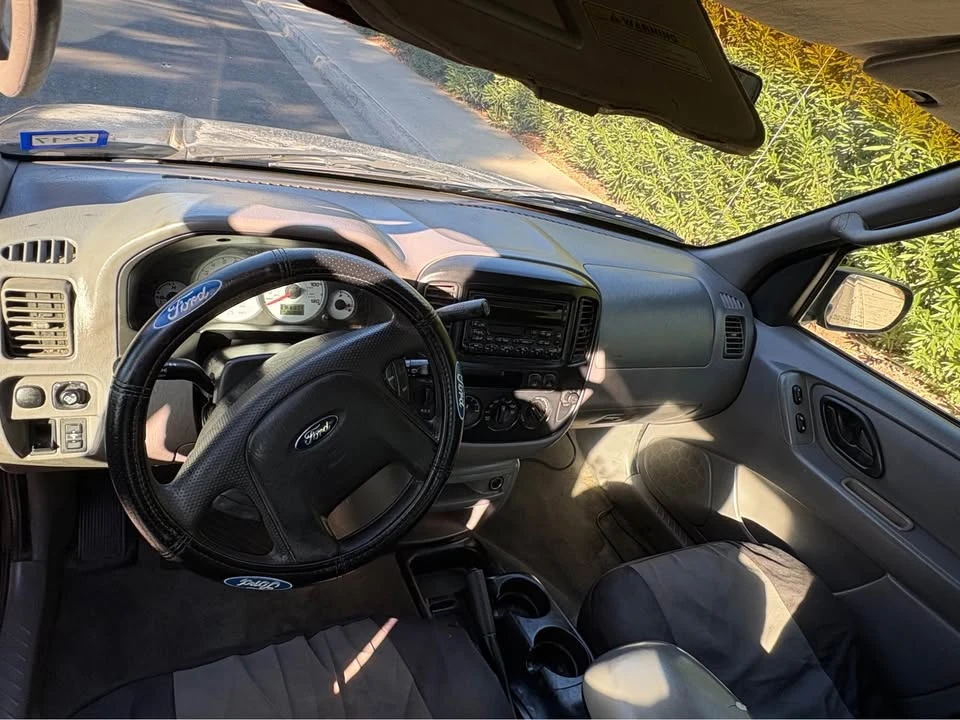 2002 Ford Escape - Image 6 of 11
