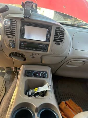 2002 Ford Expedition 1st Gen - Image 14 of 21