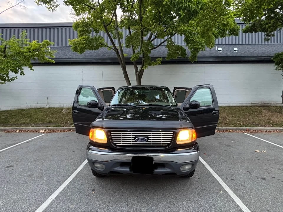 2002 Ford F-150 10th Gen - Image 2 of 12