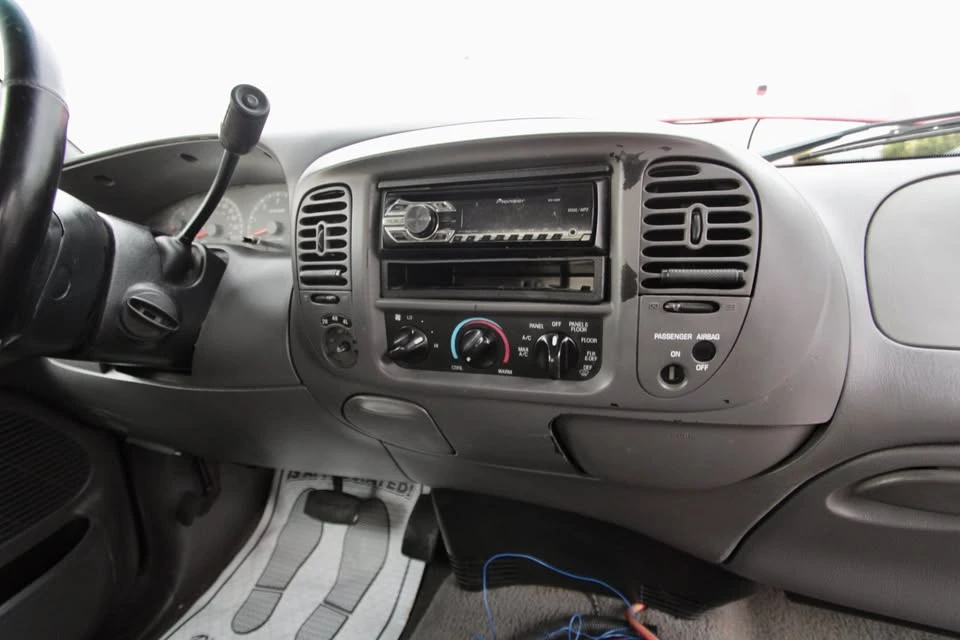 2002 Ford F-150 10th Gen - Image 18 of 18