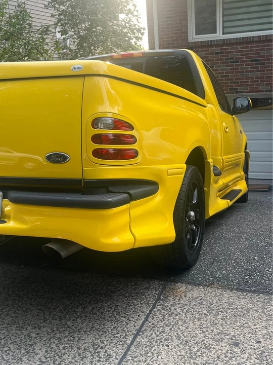 2002 Ford F-150 10th Gen - Image 2 of 10