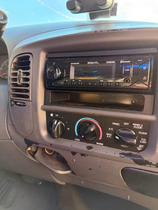 2002 Ford F-150 10th Gen - Image 7 of 7