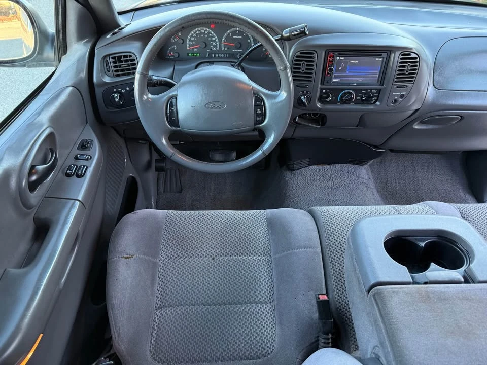 2002 Ford F-150 10th Gen - Image 9 of 15