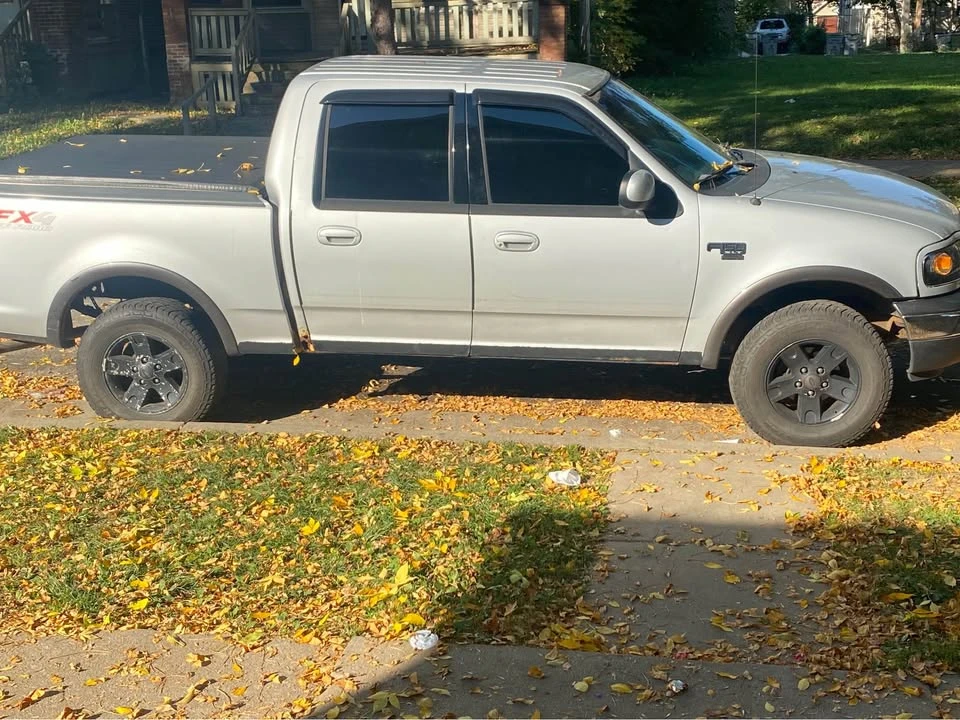 2002 Ford F-150 10th Gen - Image 2 of 5