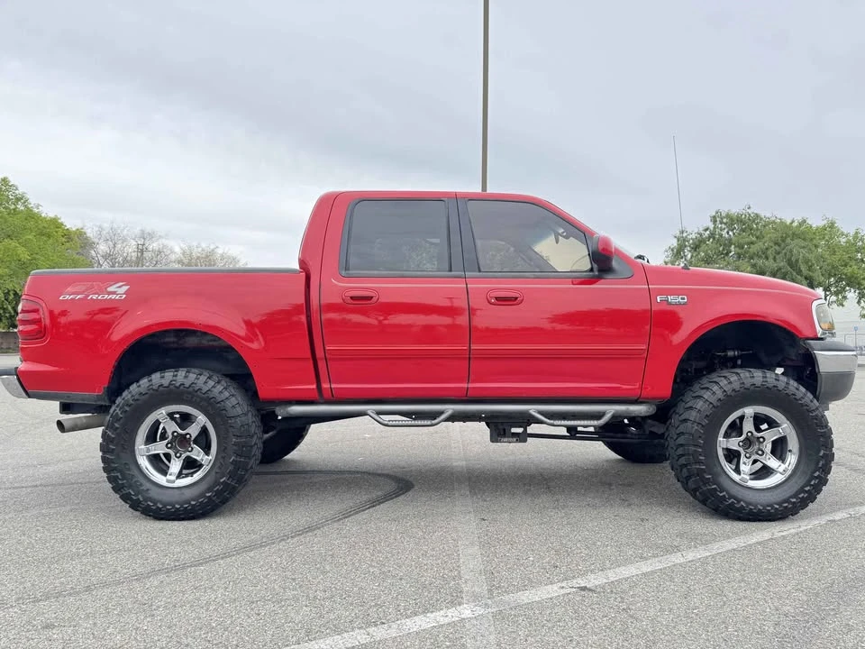 2002 Ford F-150 10th Gen - Image 2 of 12