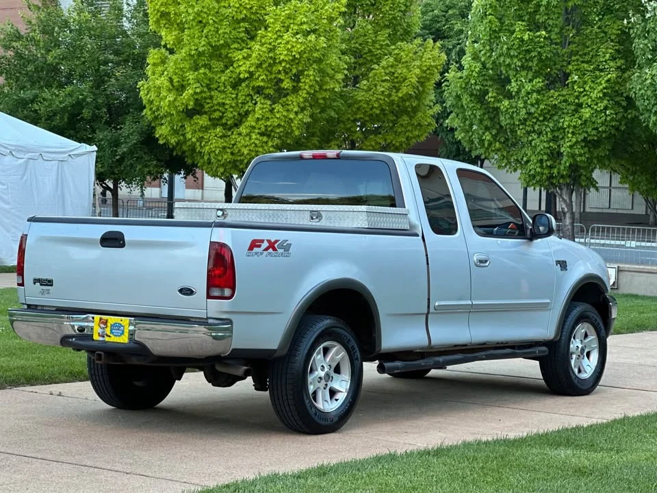 2002 Ford F-150 10th Gen - Image 5 of 12