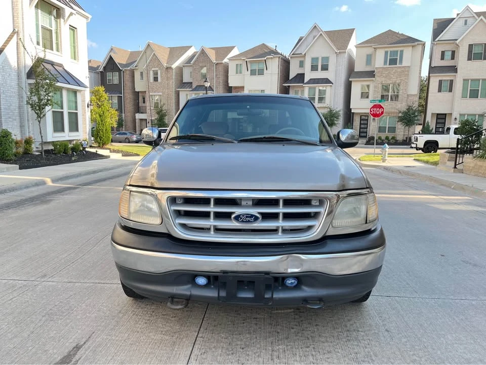 2002 Ford F-150 10th Gen - Image 2 of 11