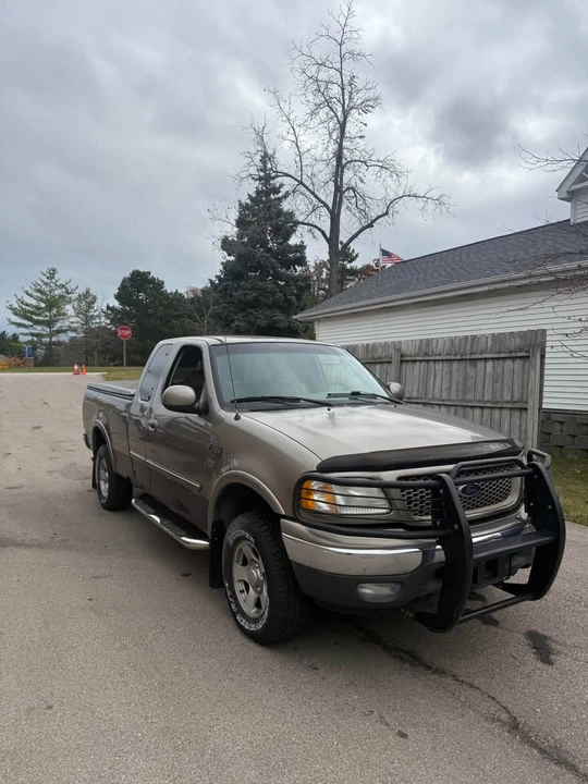 2002 Ford F-150 10th Gen - Image 2 of 13