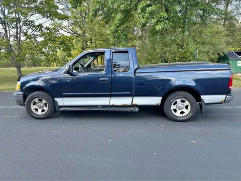 2002 Ford F-150 XLT