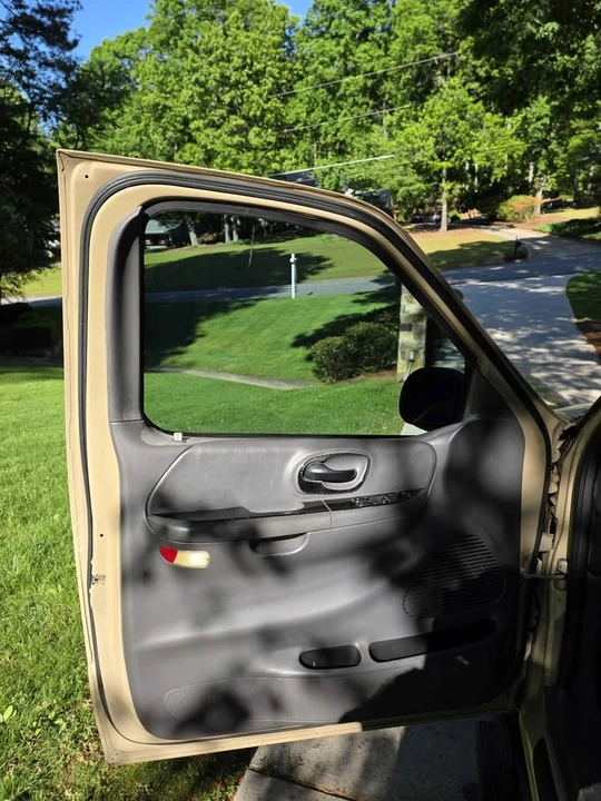 2002 Ford F-150 10th Gen - Image 16 of 17