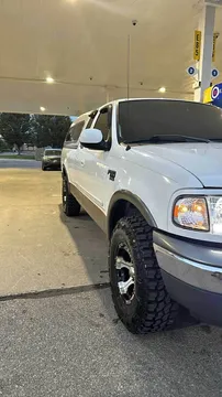 2002 Ford F-150 XLT