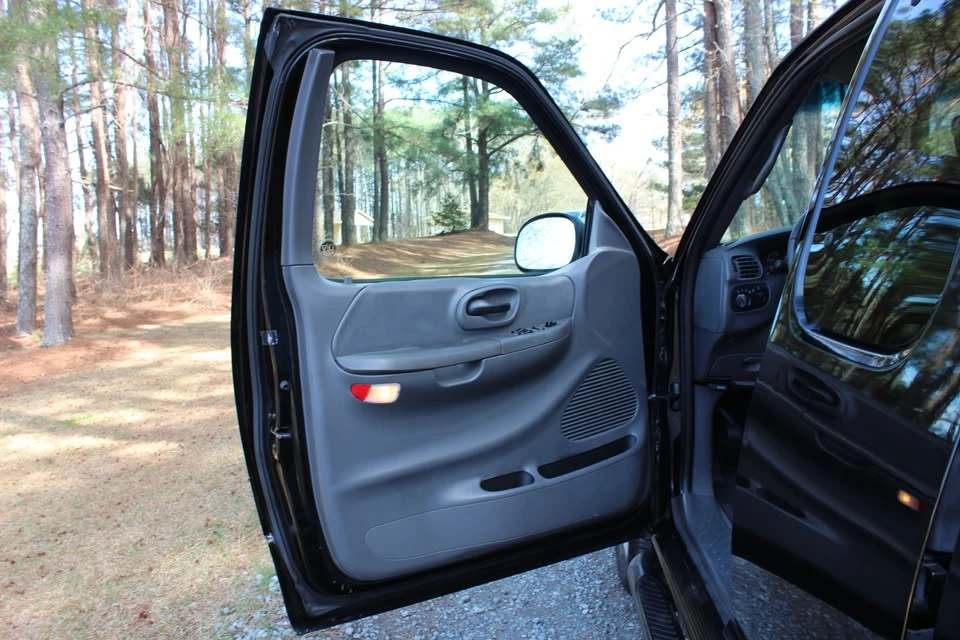 2002 Ford F-150 10th Gen - Image 15 of 18