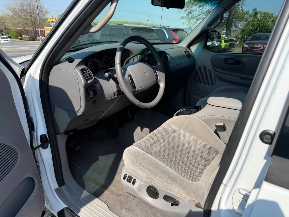 2002 Ford F-150 10th Gen - Image 7 of 20