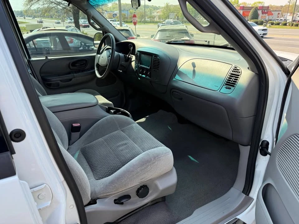 2002 Ford F-150 10th Gen - Image 12 of 20