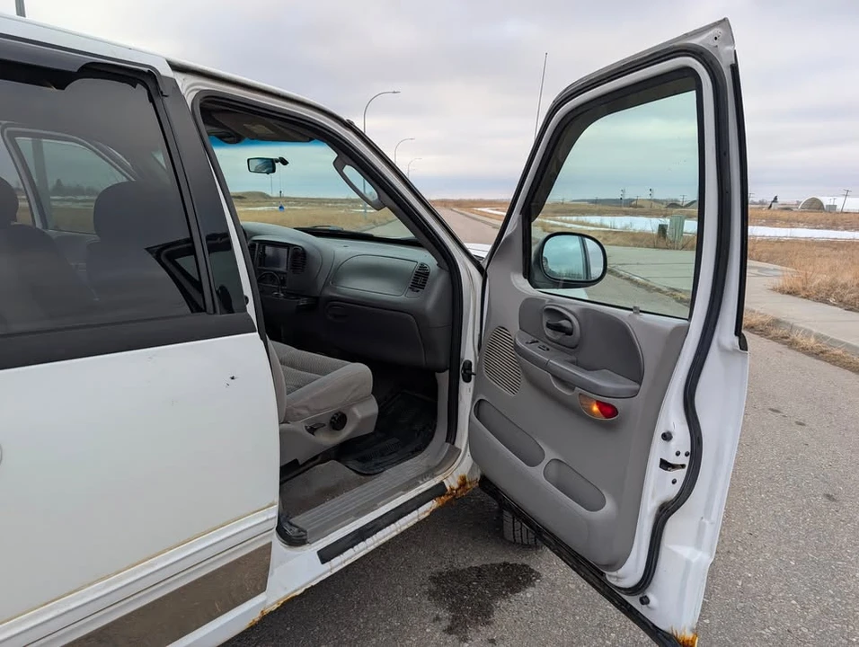 2002 Ford F-150 10th Gen - Image 9 of 20