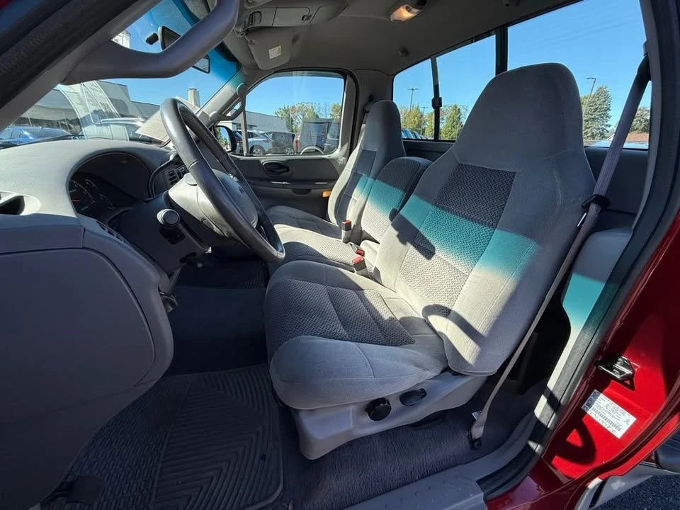 2002 Ford F-150 10th Gen - Image 2 of 16
