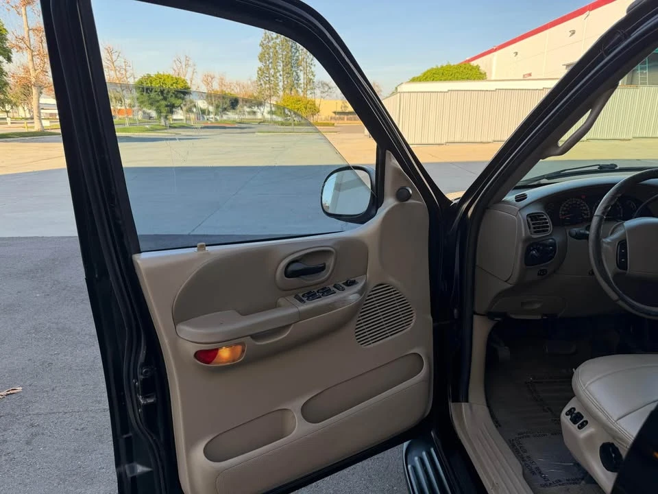 2002 Ford F-150 10th Gen - Image 12 of 15