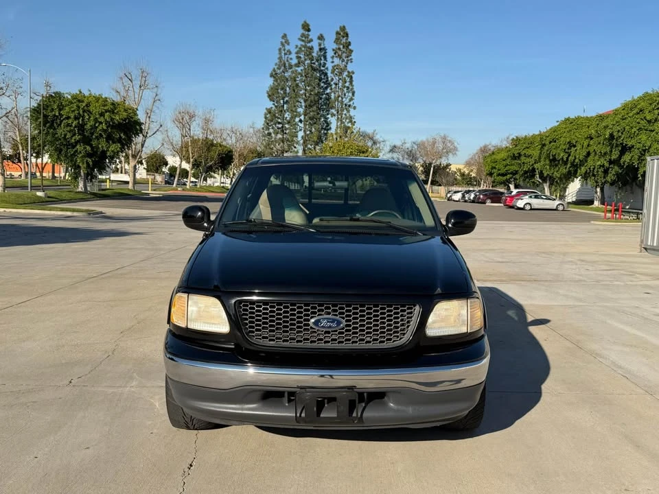 2002 Ford F-150 10th Gen - Image 2 of 15