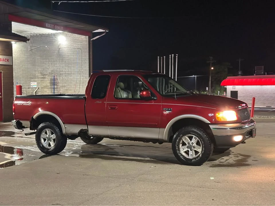 2002 Ford F-150 10th Gen - Image 2 of 11