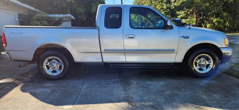 2002 Ford F-150 10th Gen - Image 5 of 10