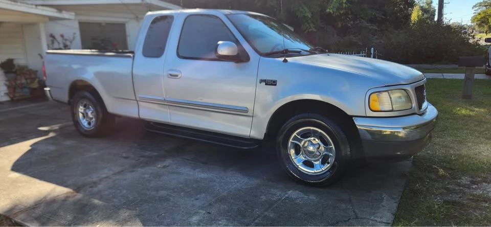 2002 Ford F-150 10th Gen - Image 5 of 10