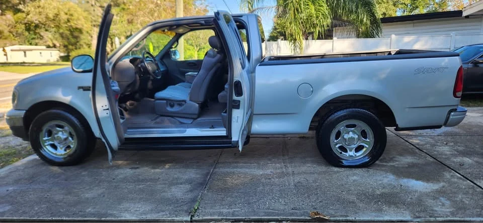 2002 Ford F-150 10th Gen - Image 9 of 10