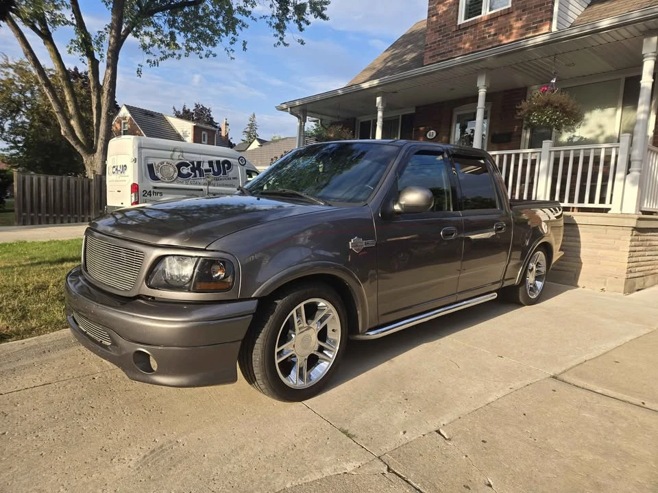 2002 Ford F-150 10th Gen - Image 2 of 10