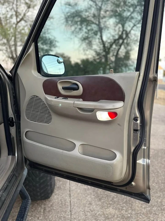 2002 Ford F-150 10th Gen - Image 6 of 16