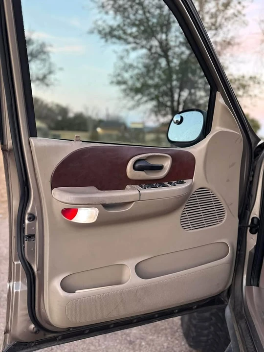 2002 Ford F-150 10th Gen - Image 5 of 16