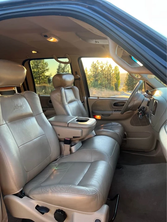 2002 Ford F-150 10th Gen - Image 9 of 15