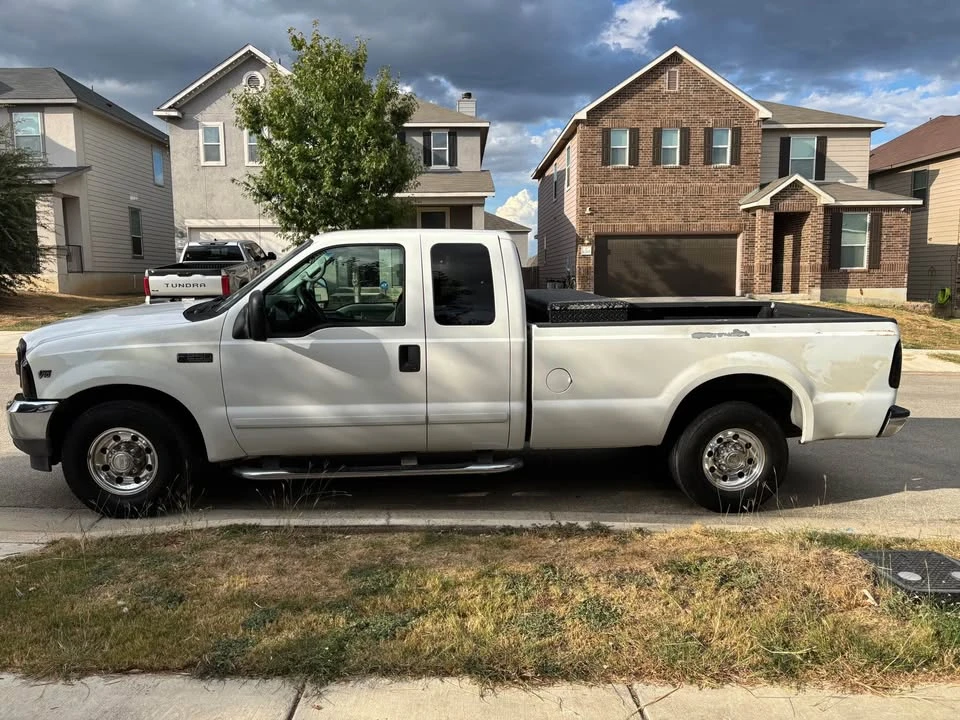 2002 Ford Super Duty 1st Gen - Image 2 of 9