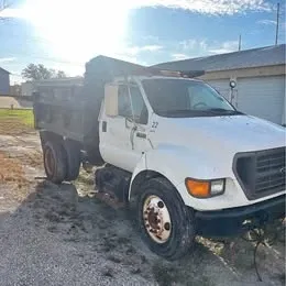 2002 Ford F-650