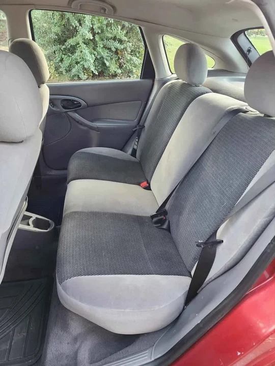 2002 Ford Focus 1st Gen - Image 8 of 10