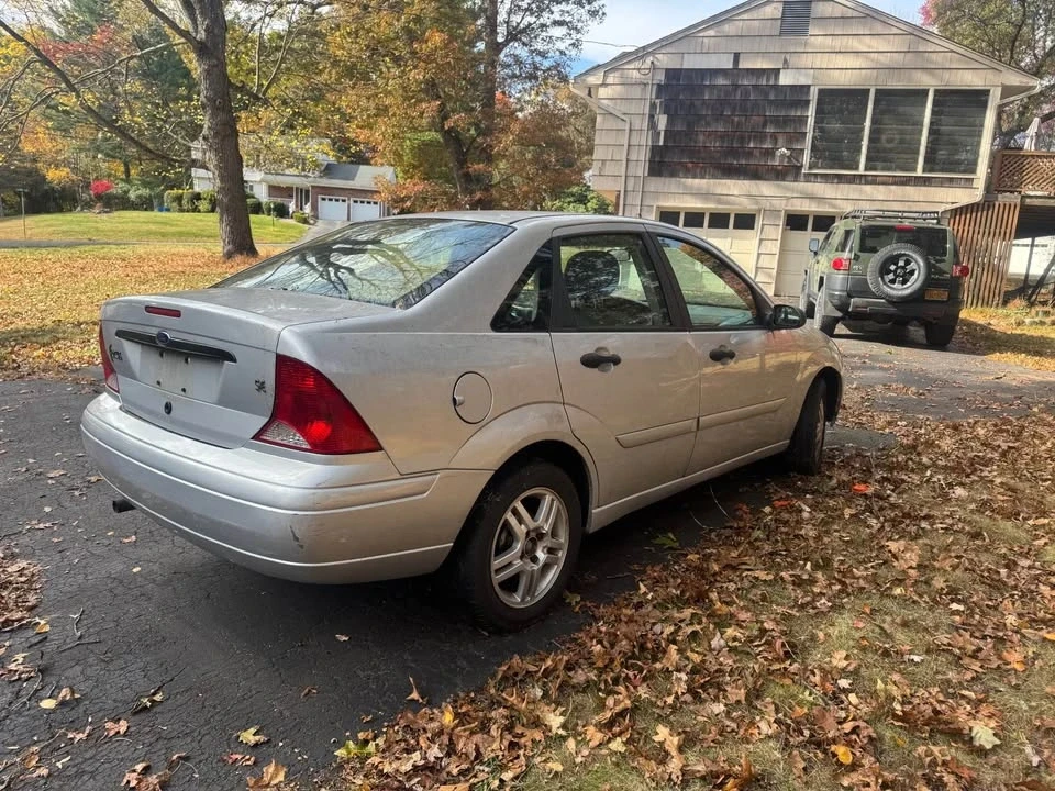 2002 Ford Focus 1st Gen - Image 6 of 6
