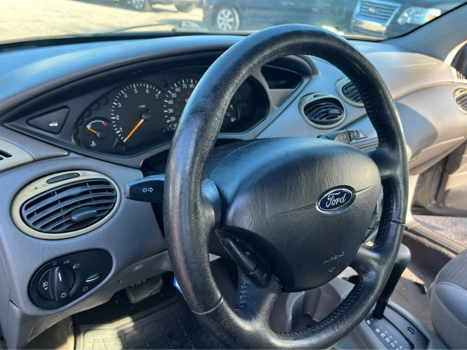 2002 Ford Focus 1st Gen - Image 12 of 15