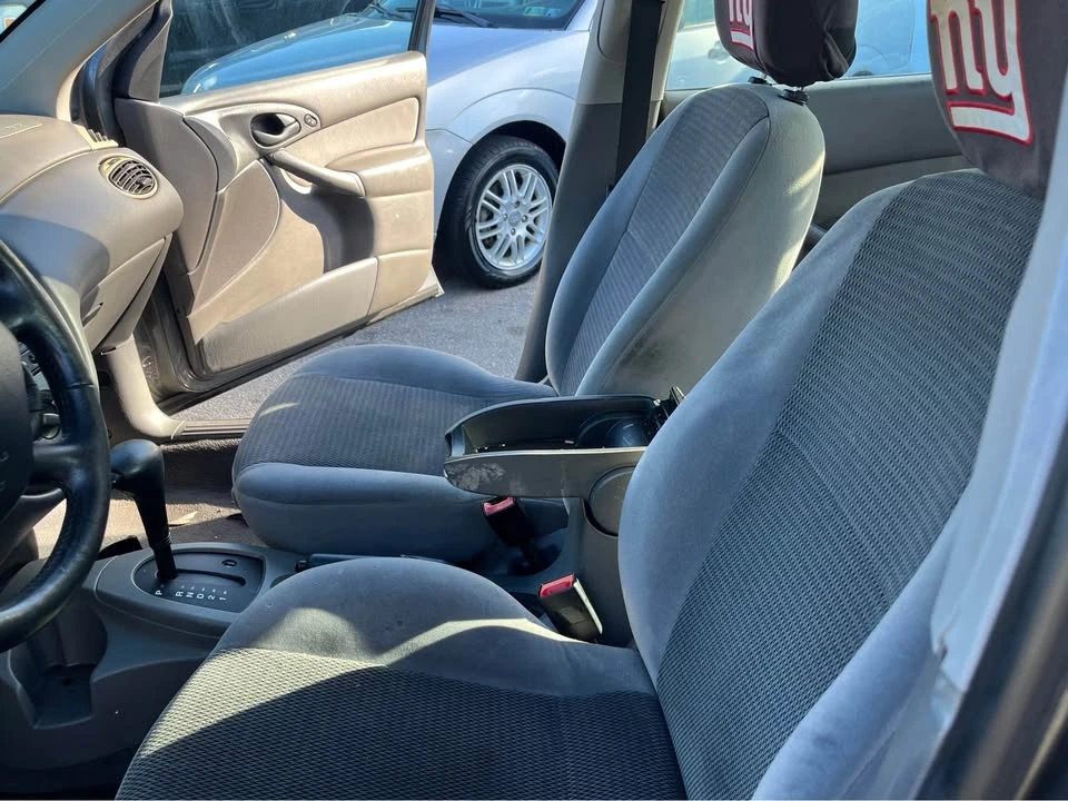 2002 Ford Focus 1st Gen - Image 11 of 15