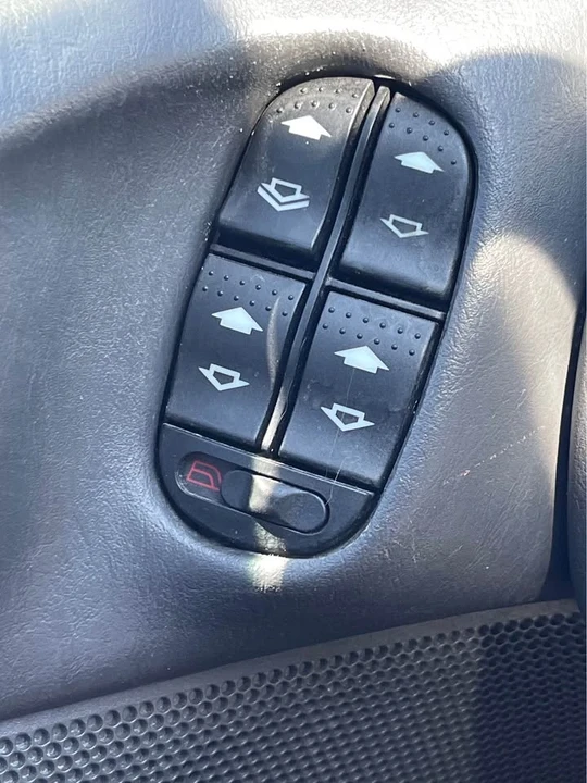 2002 Ford Focus 1st Gen - Image 16 of 20