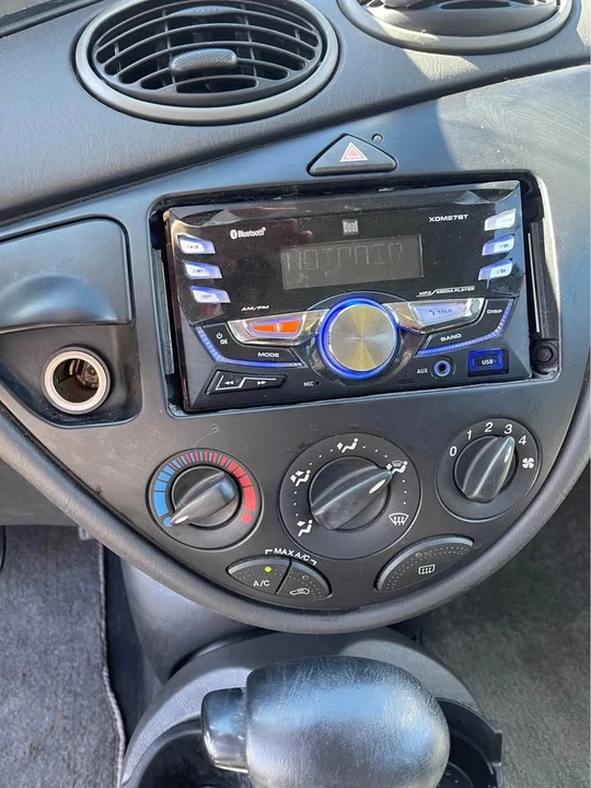 2002 Ford Focus 1st Gen - Image 15 of 20