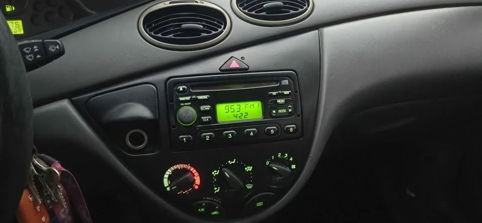 2002 Ford Focus 1st Gen - Image 3 of 20