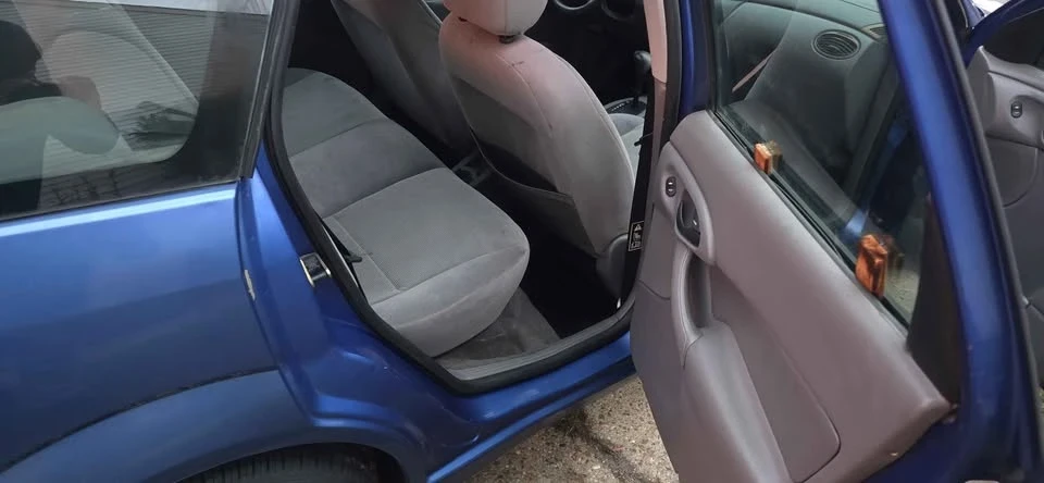 2002 Ford Focus 1st Gen - Image 14 of 20