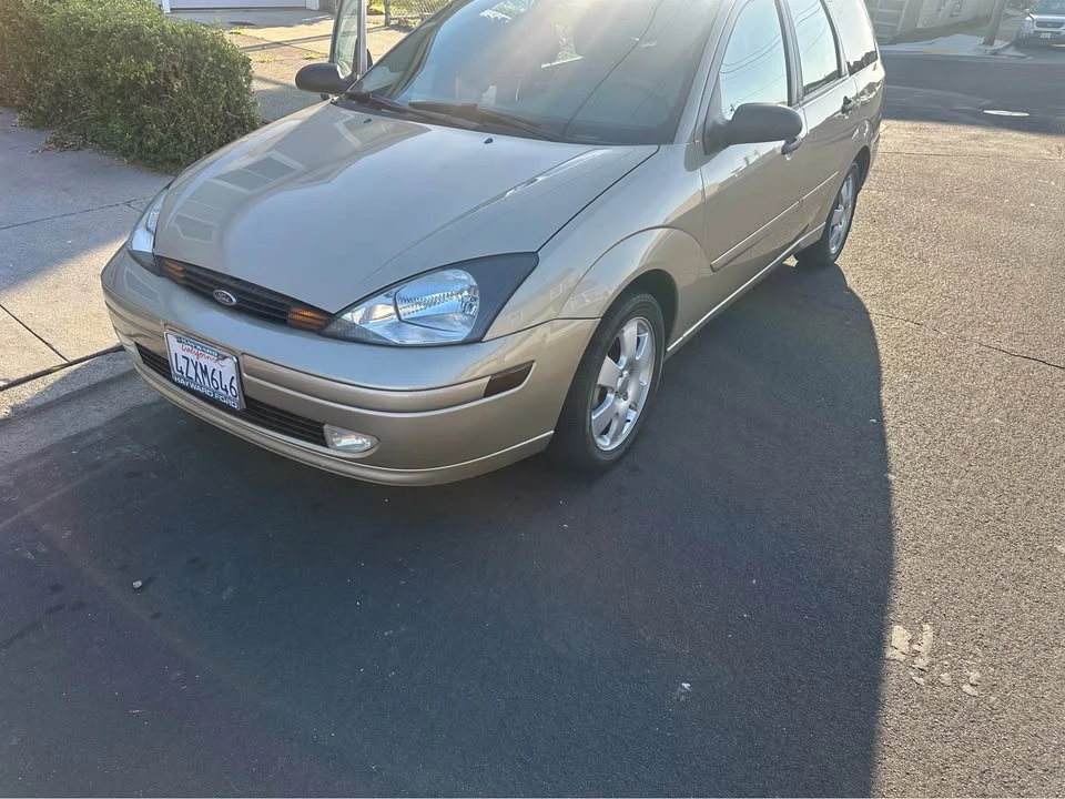 2002 Ford Focus 1st Gen - Image 2 of 13